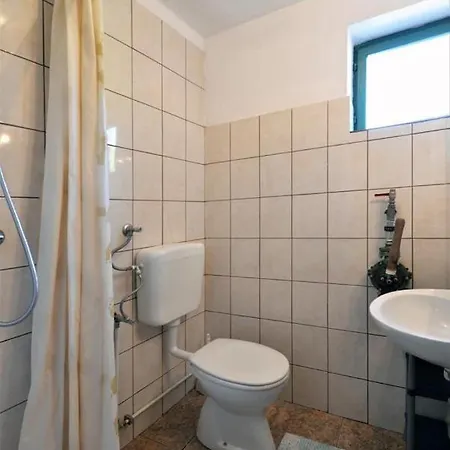 Ribarska Kuca Saruscica Zut Casa de Férias Murter